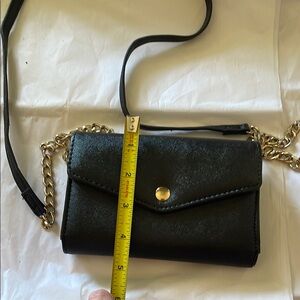 Elegant Black Leather Crossbody Bag